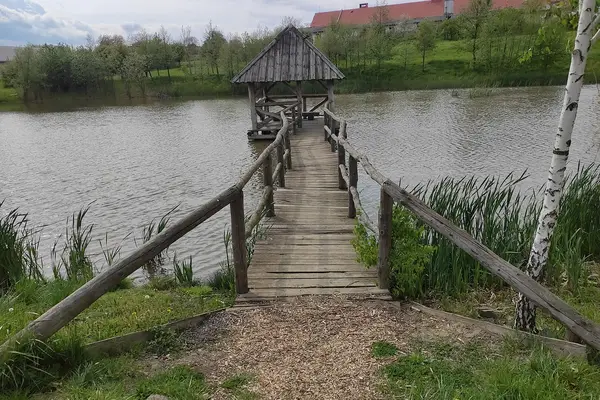 Rozhledna Přístřešek Tučín