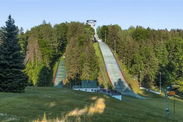 Vyhlídková věž na skokanském můstku